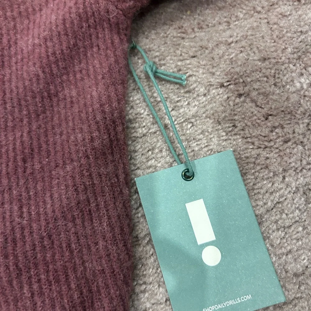 Daily Drills Single Button Ribbed Burgundy Cardigan Sweater in Wine New XS/S - Picture 4 of 9